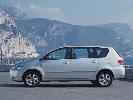 Изображение Avensis Verso